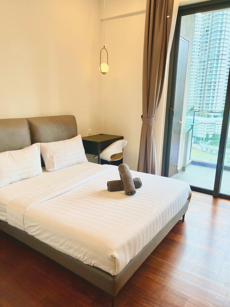 Crown Suites The Manor Klcc Kuala Lumpur City Center Exterior photo